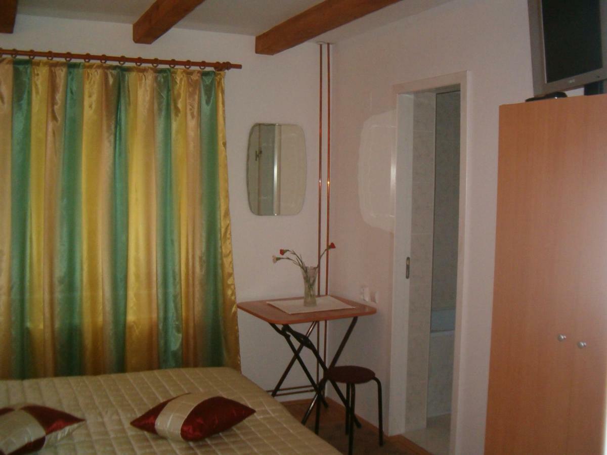Hotel Casa Alexandru Azuga Esterno foto